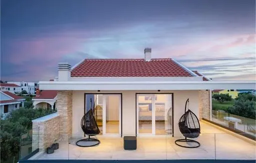 빌라 Luxurious Beachfront Vila 